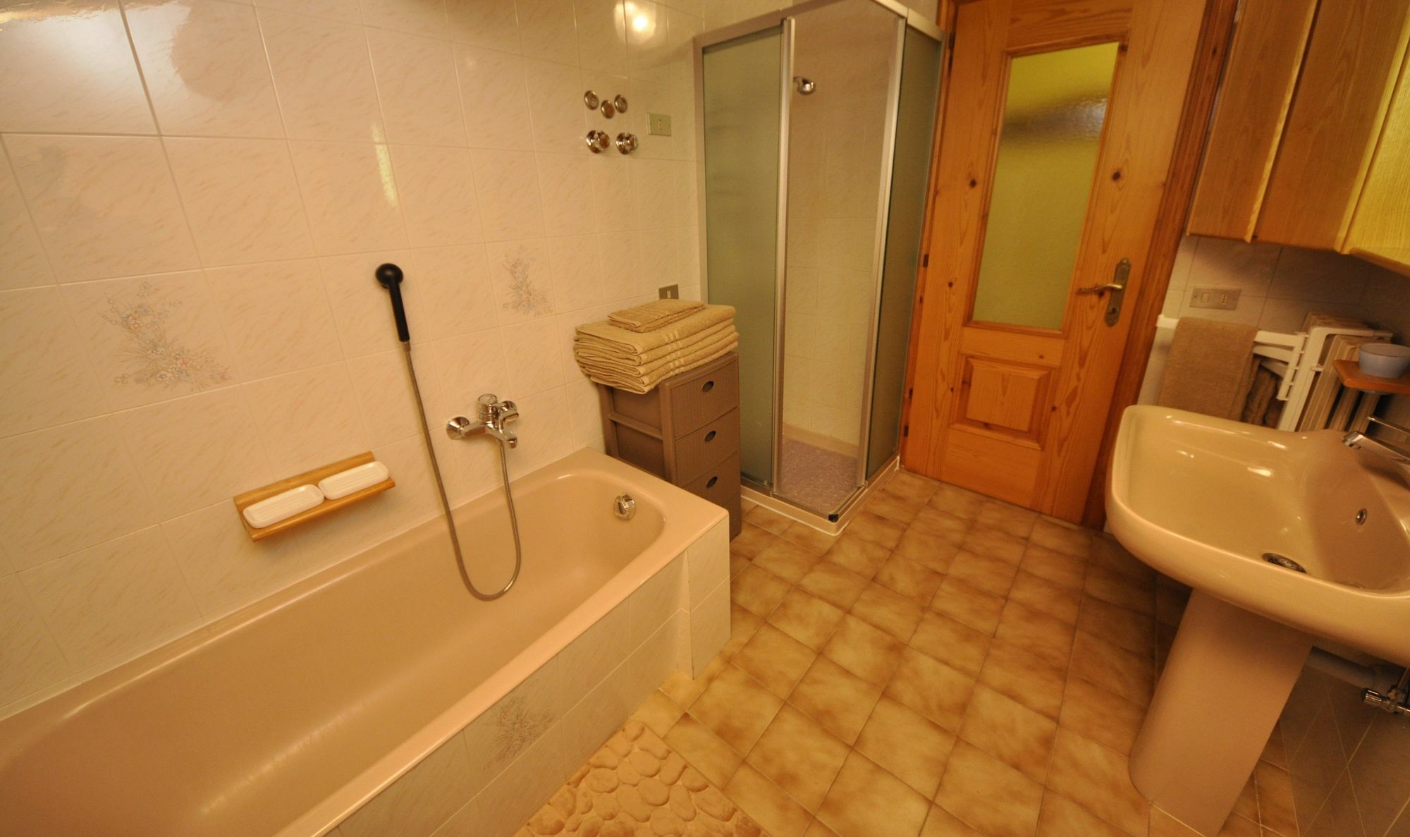 Appartamento Valeriano By Livigno Accomodation Exterior foto